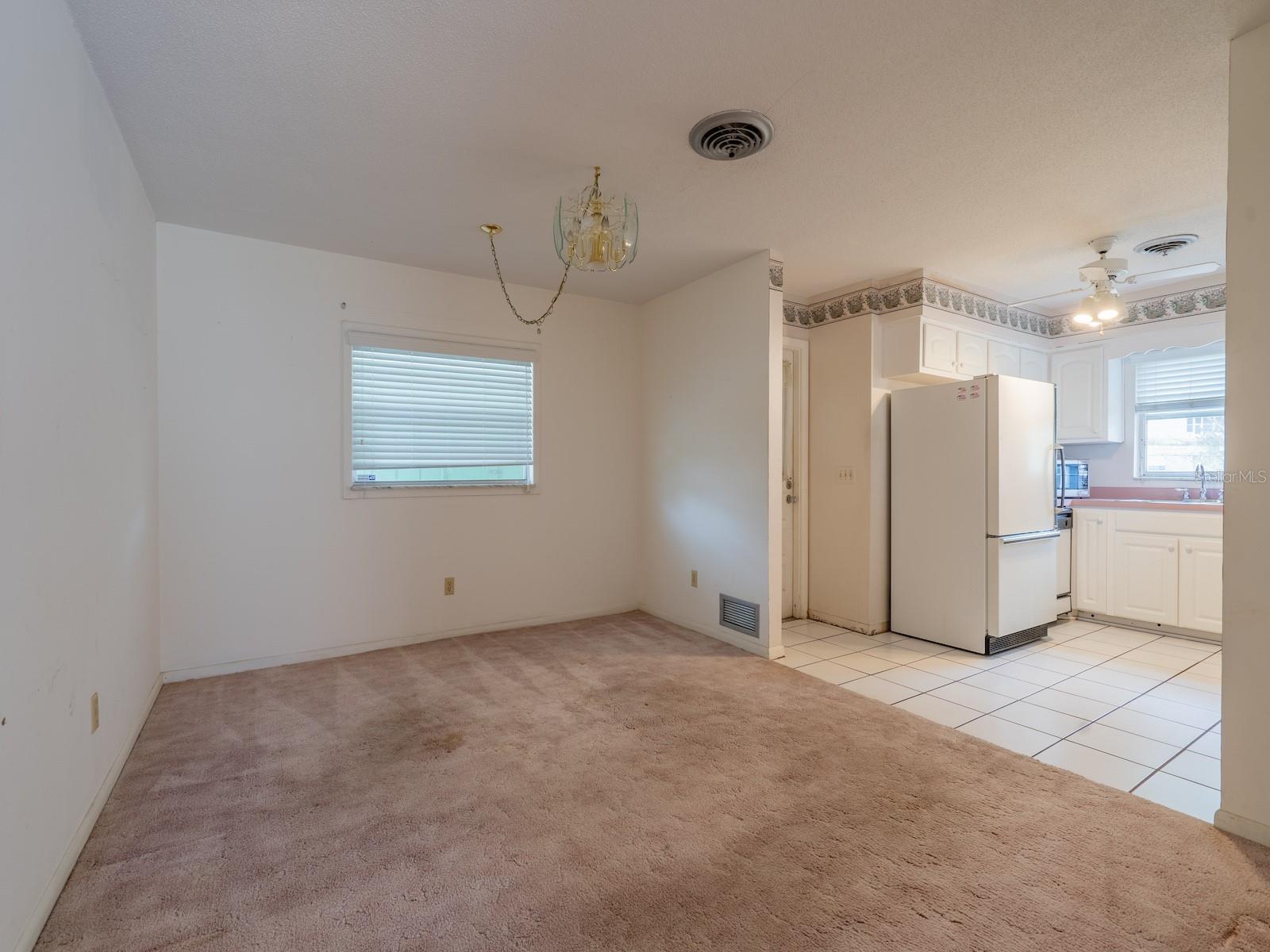 Image 8 of 44 For 5 Spring Lake Lane