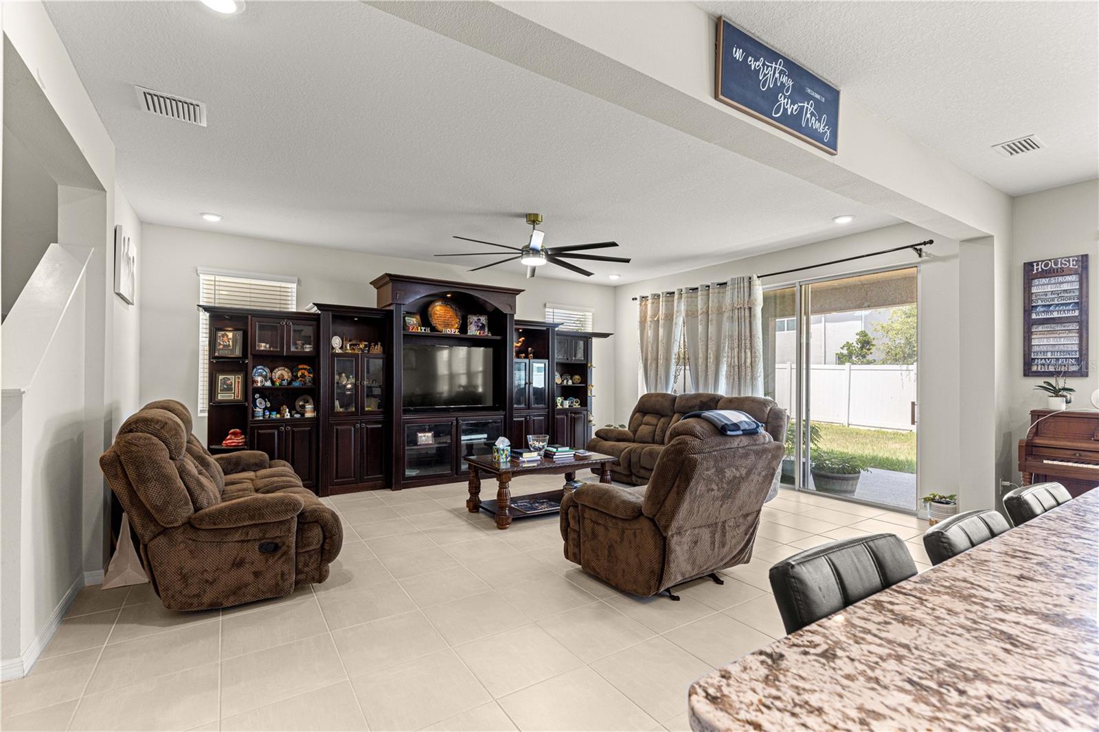 Image 18 of 54 For 8142 59th Avenue