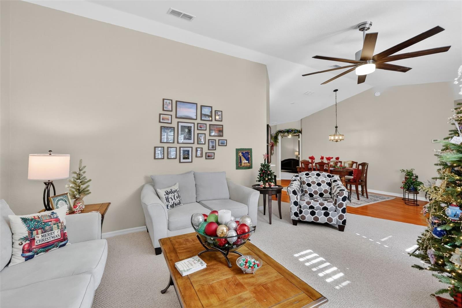 Image 11 of 33 For 9811 138th Loop