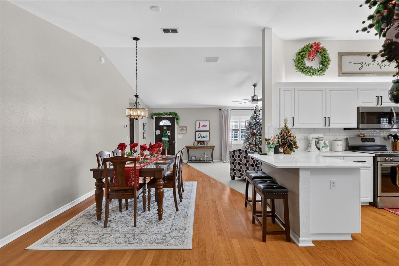 Image 13 of 33 For 9811 138th Loop