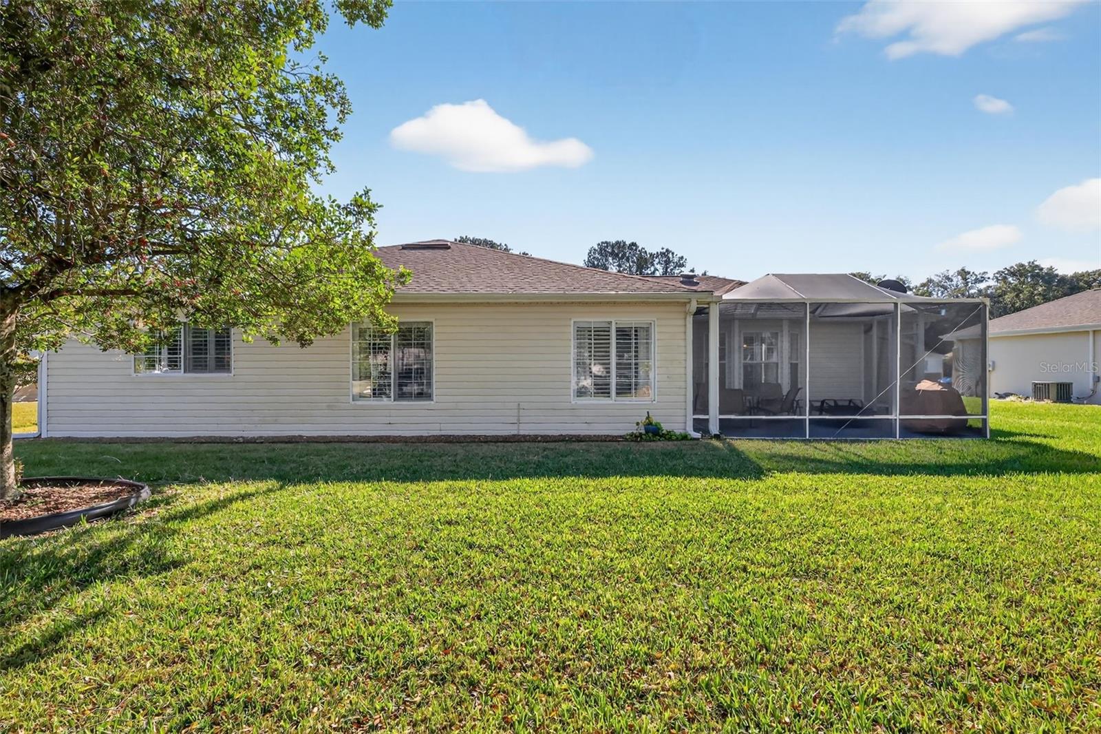 Image 5 of 33 For 9811 138th Loop