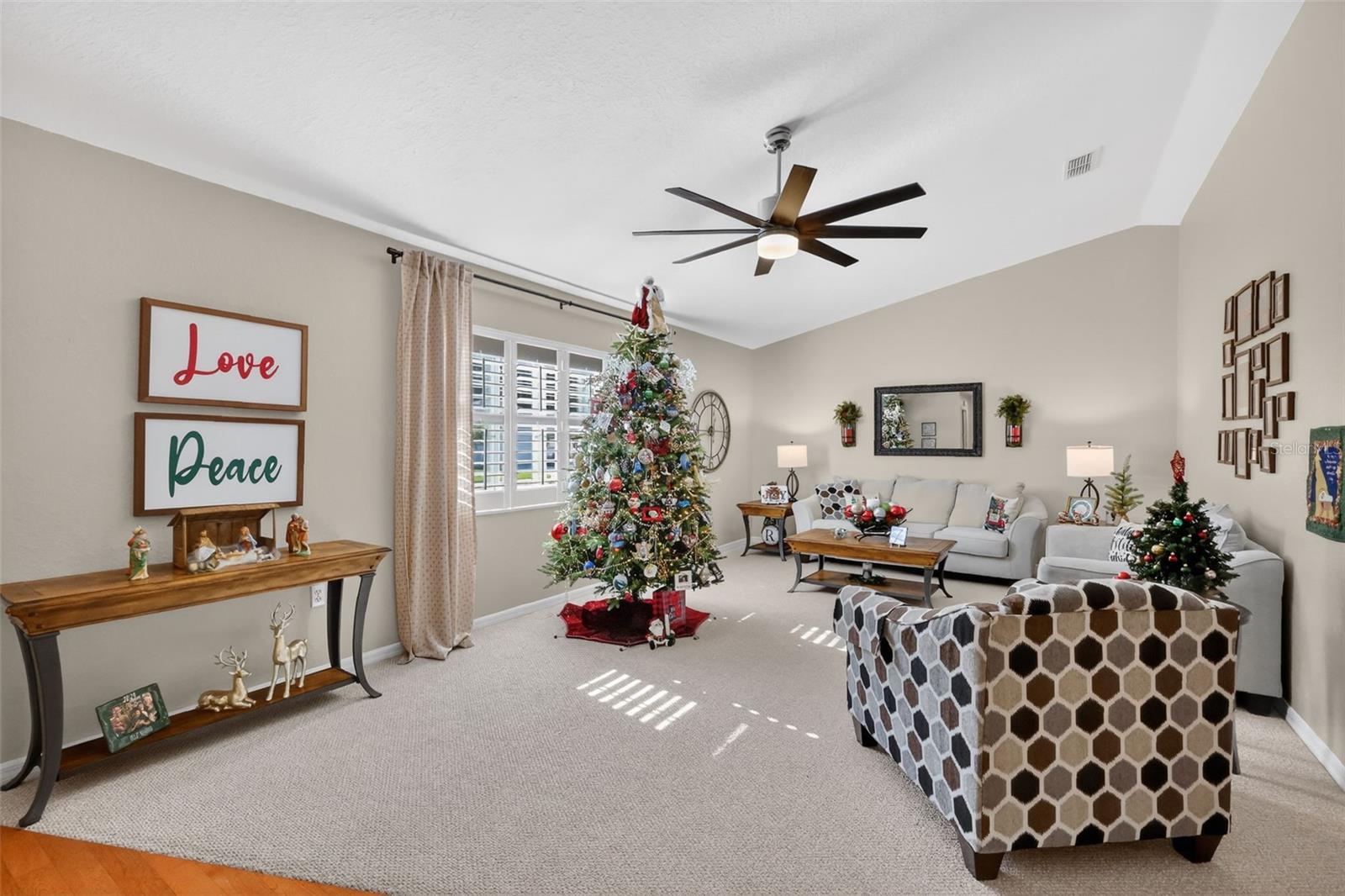 Image 9 of 33 For 9811 138th Loop