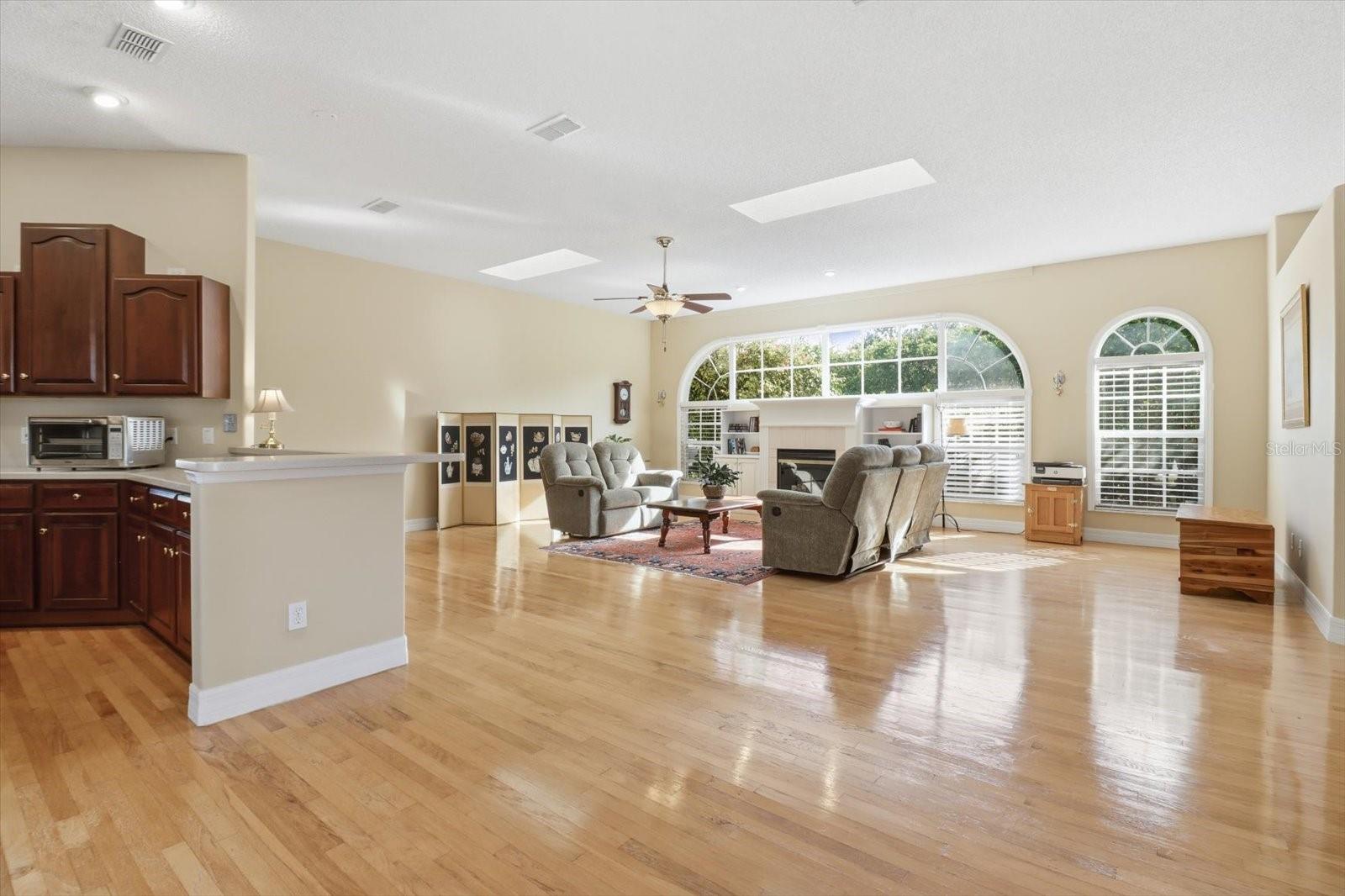 Image 13 of 43 For 5528 Hunters Ridge Circle