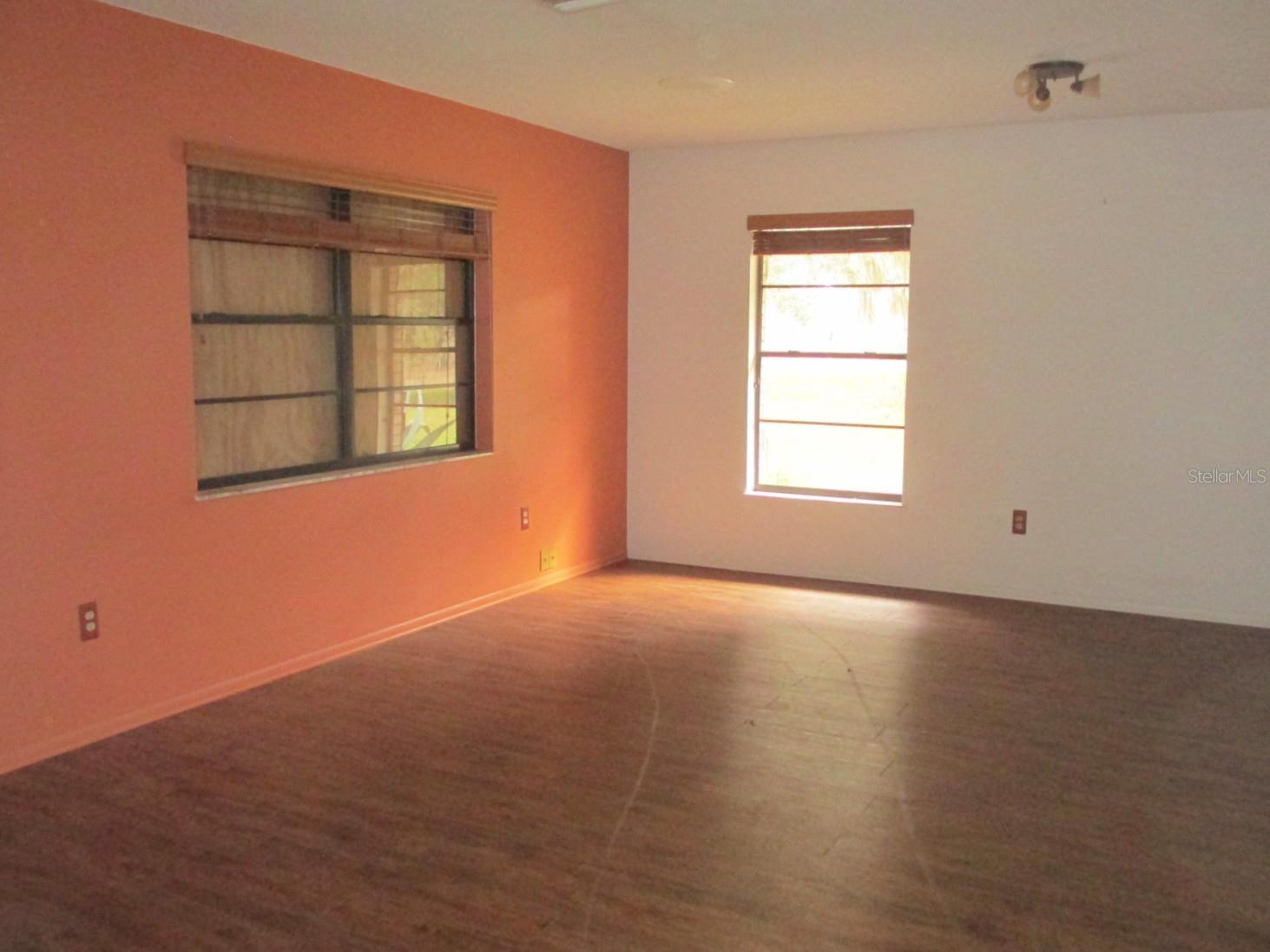 Image 9 of 32 For 9851 Thomas Road