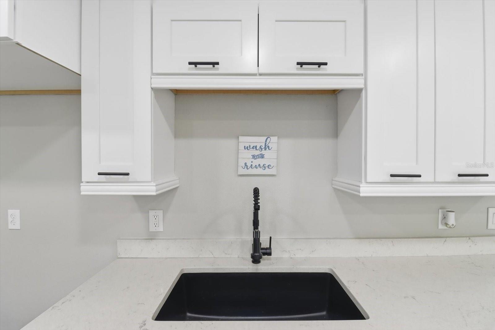 Image 14 of 38 For 14 Harrison Street