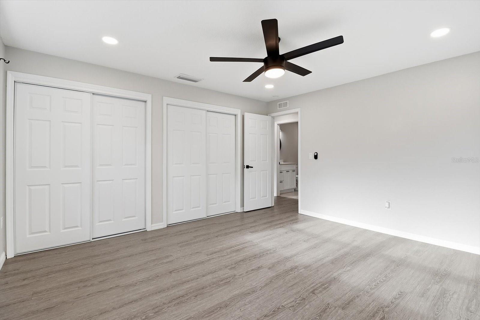 Image 19 of 38 For 14 Harrison Street