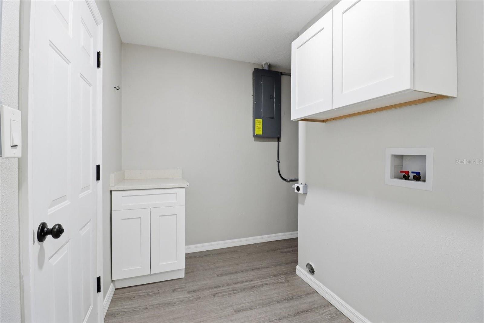 Image 25 of 38 For 14 Harrison Street