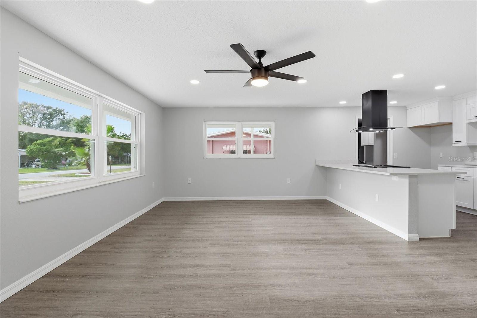 Image 9 of 38 For 14 Harrison Street