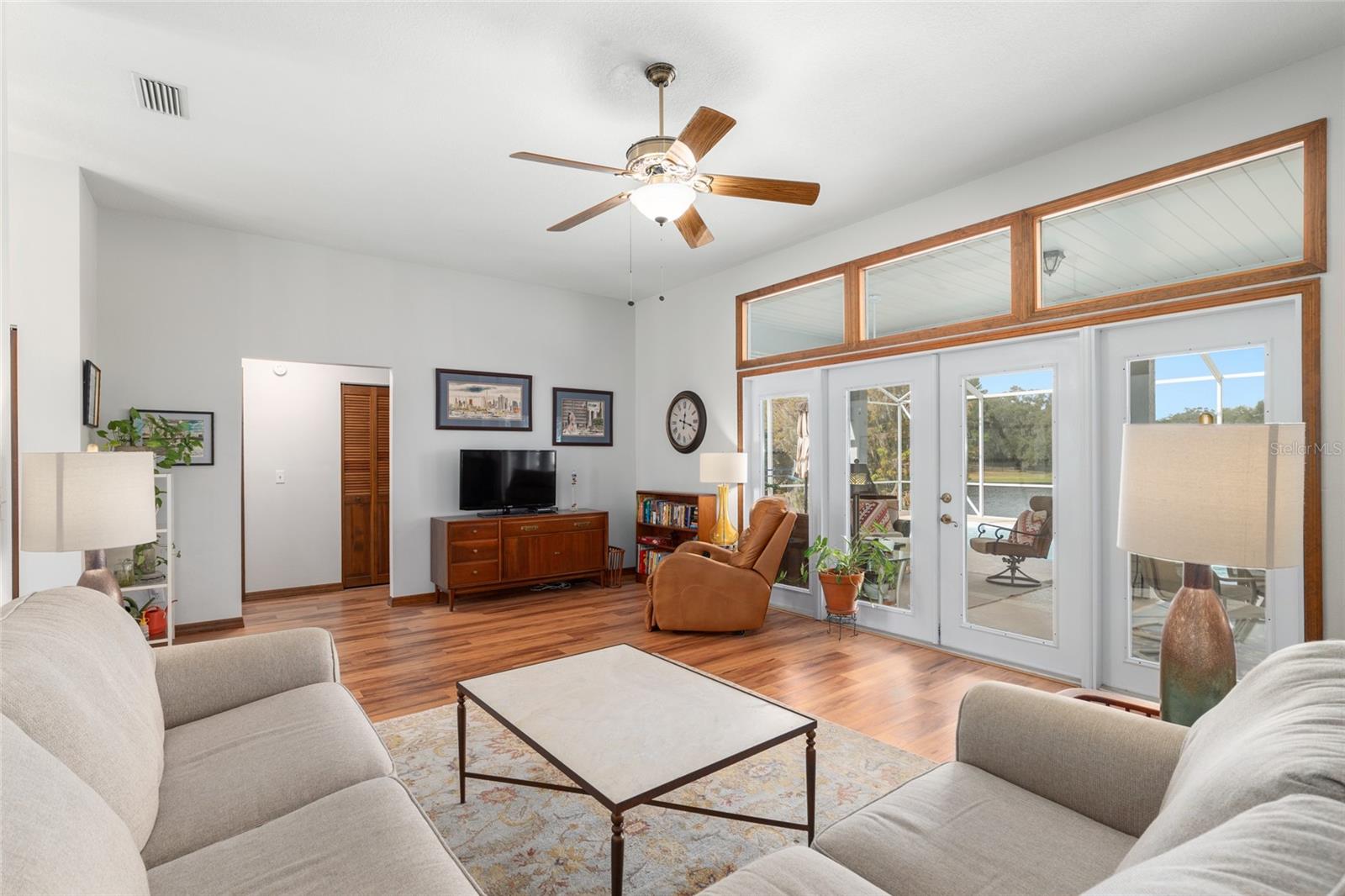 Image 16 of 75 For 12094 60th Avenue Road