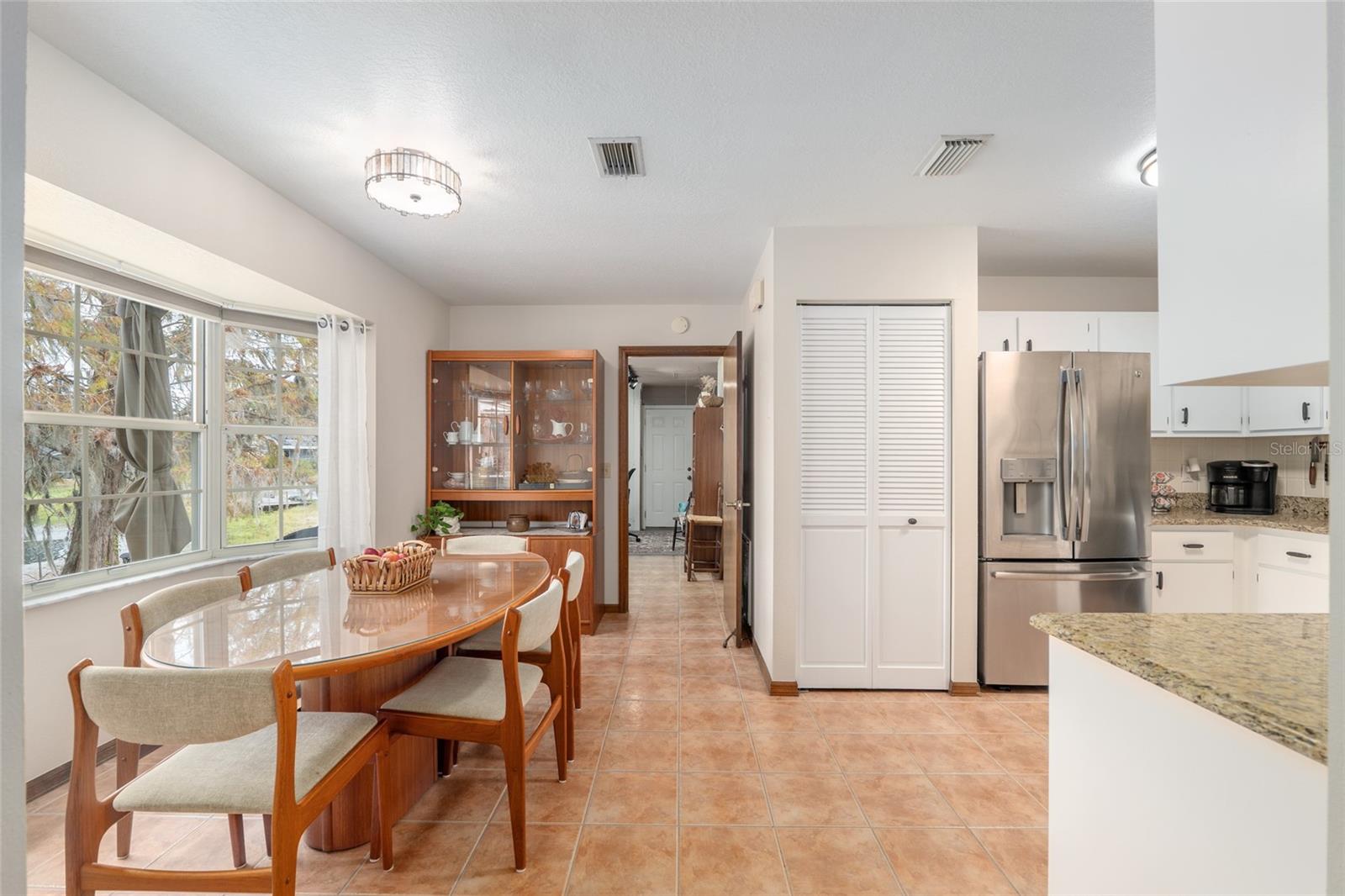 Image 18 of 75 For 12094 60th Avenue Road