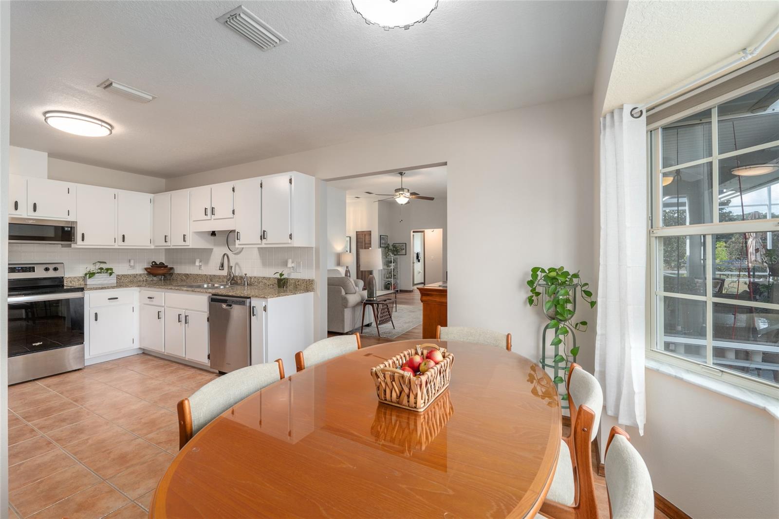 Image 21 of 75 For 12094 60th Avenue Road