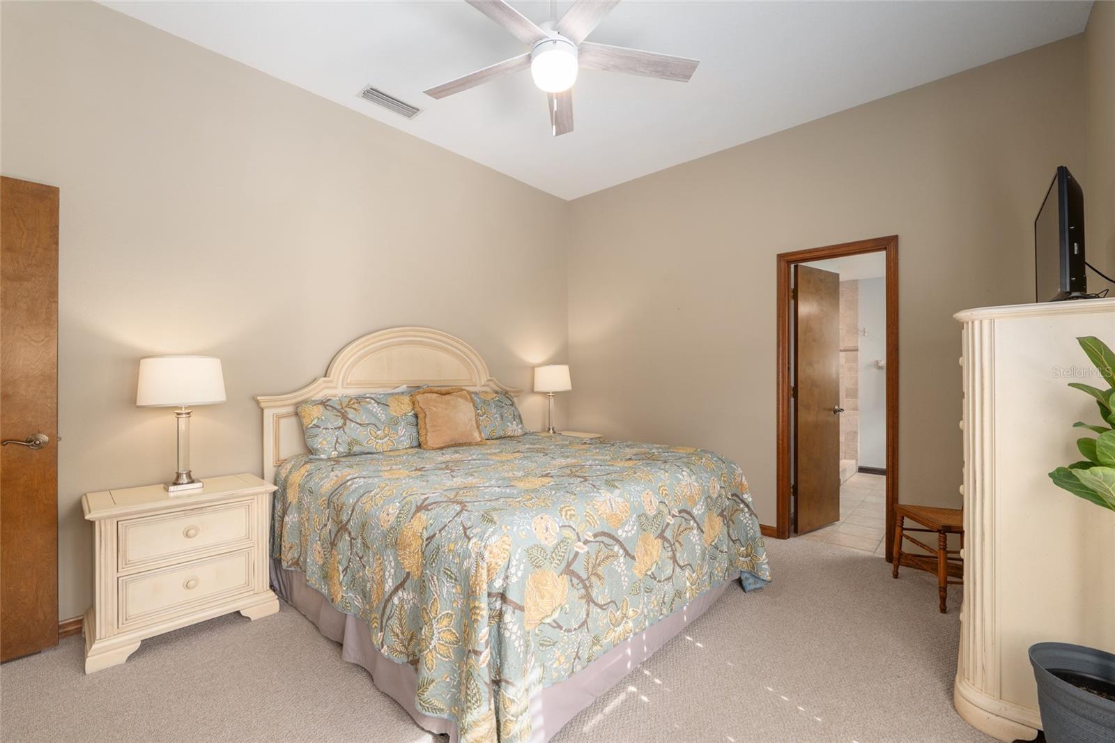 Image 28 of 75 For 12094 60th Avenue Road