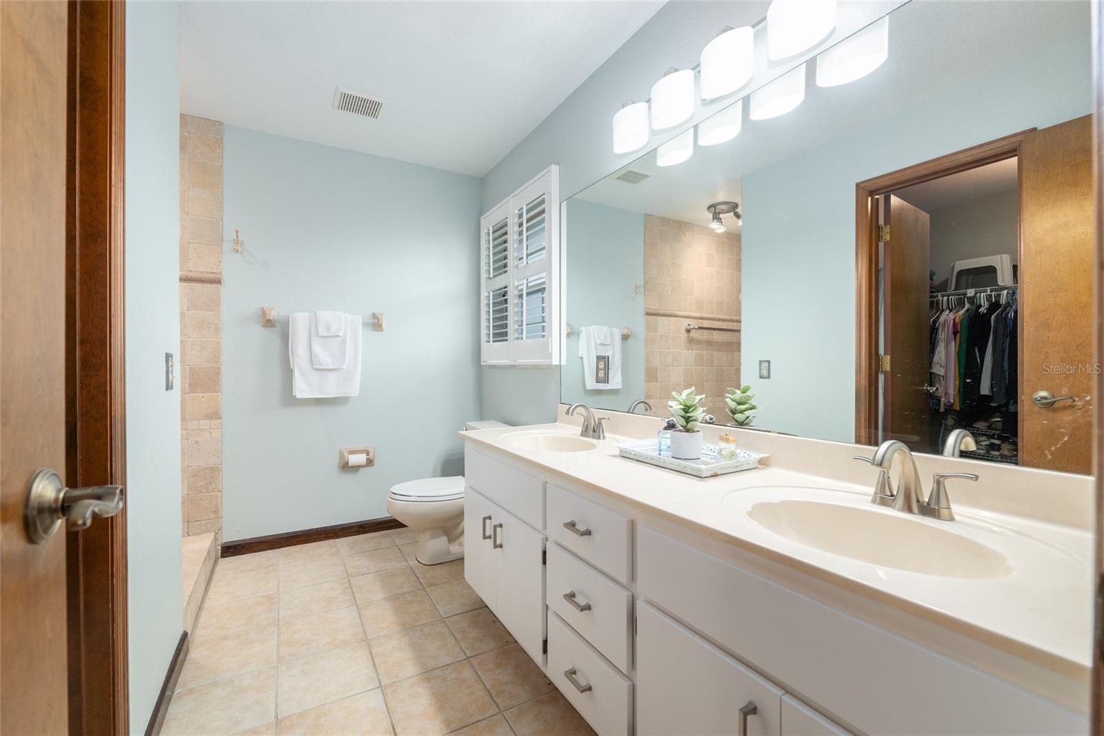 Image 30 of 75 For 12094 60th Avenue Road