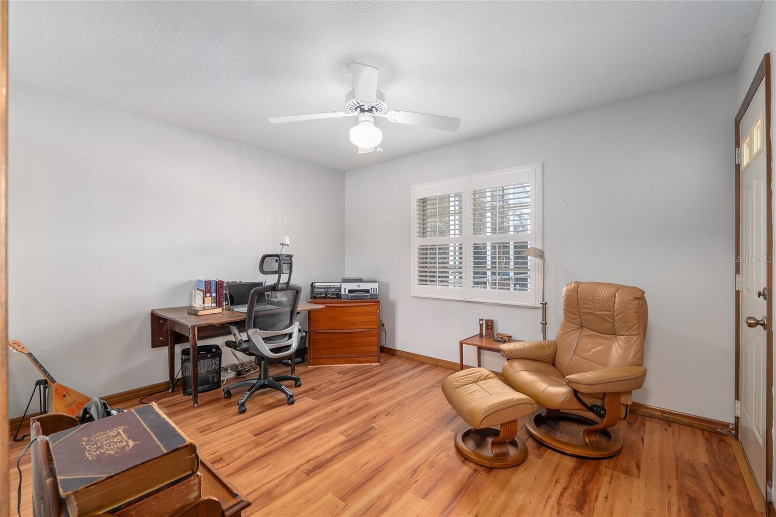 Image 39 of 75 For 12094 60th Avenue Road