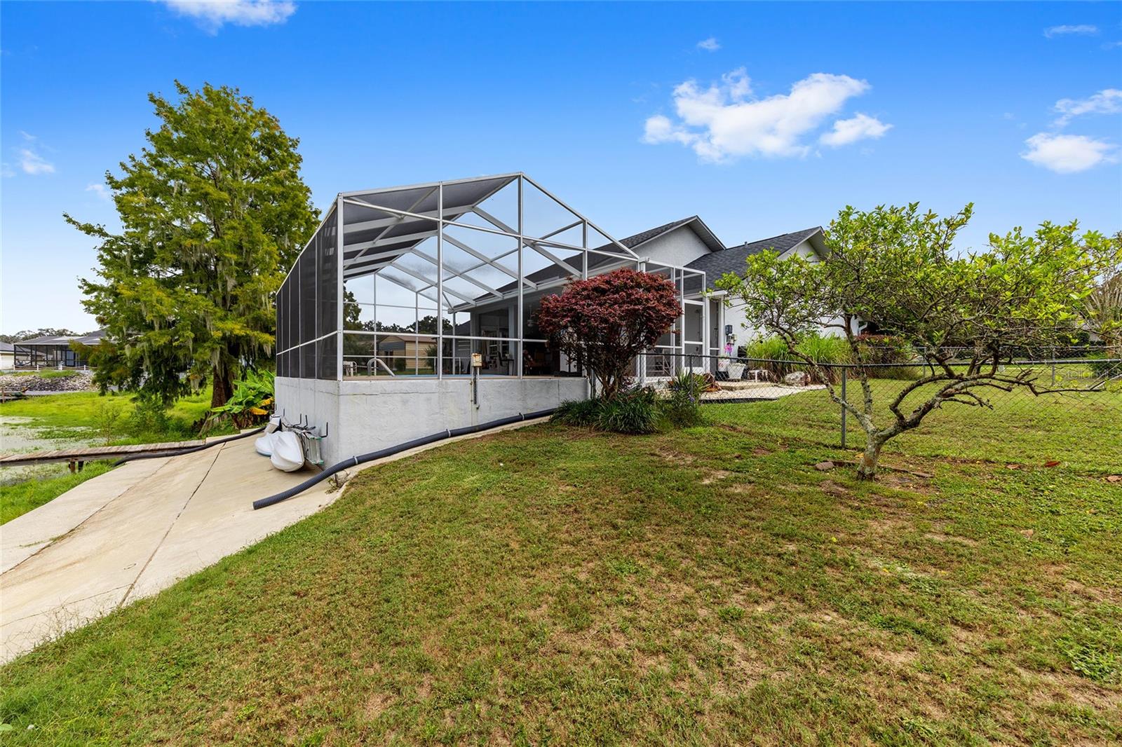 Image 59 of 75 For 12094 60th Avenue Road