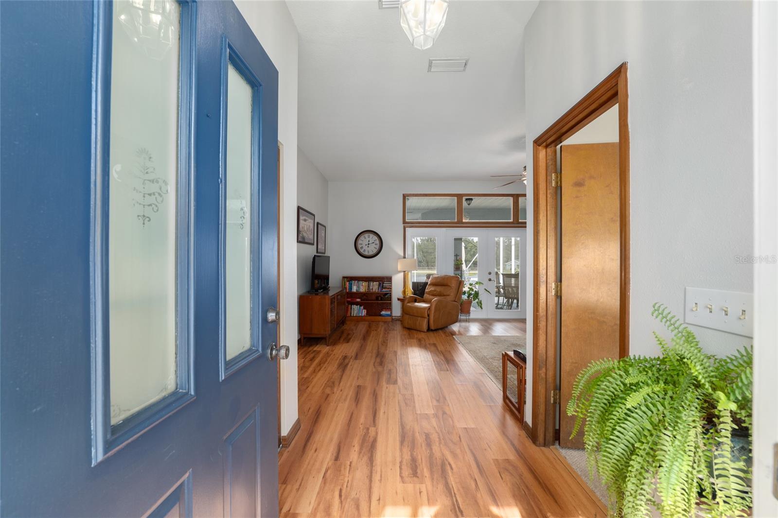 Image 8 of 75 For 12094 60th Avenue Road