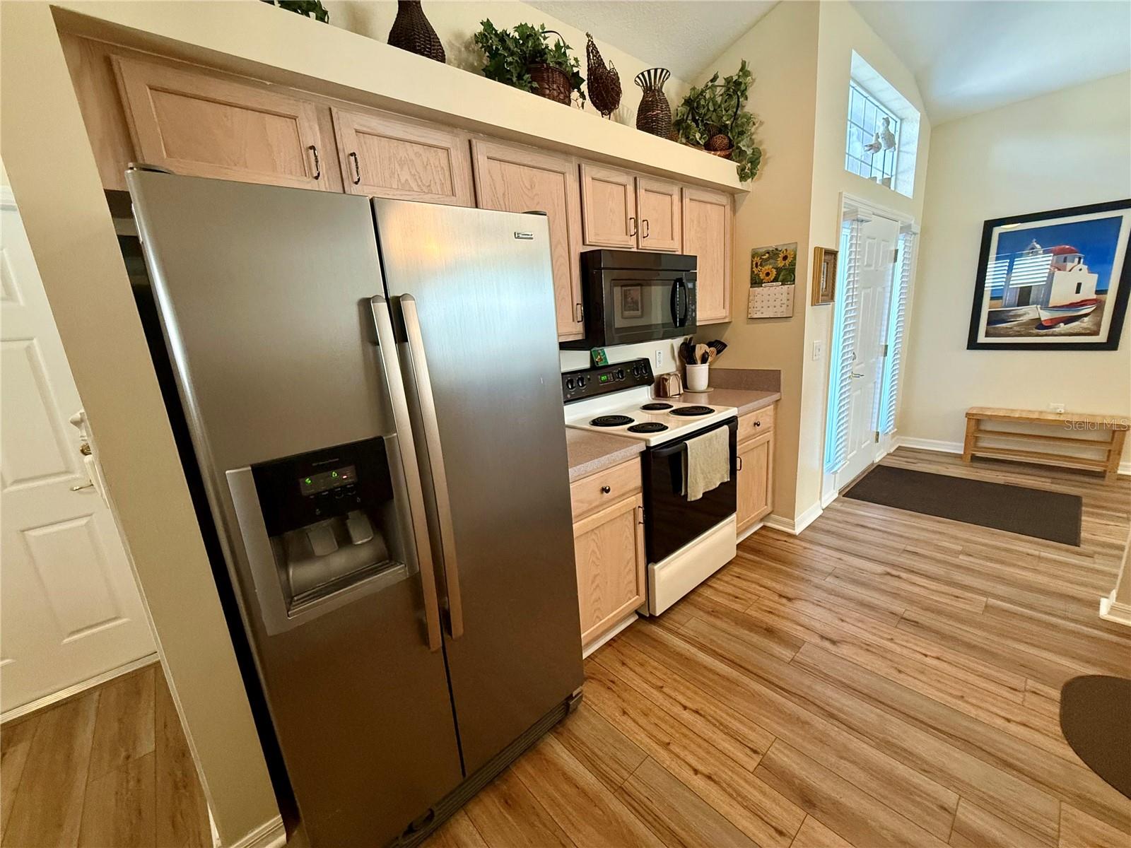 Image 15 of 36 For 11122 73rd Court