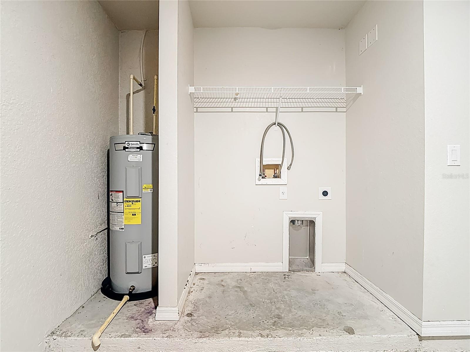 Image 26 of 29 For 378 Urbana Street