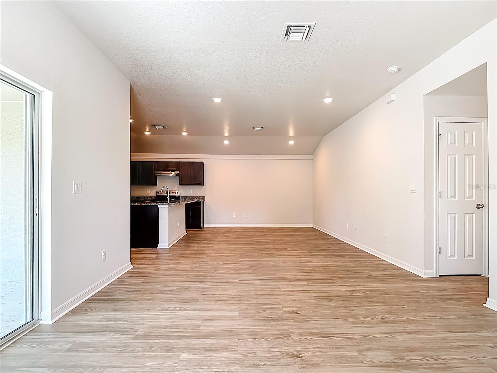 Image 4 of 29 For 378 Urbana Street