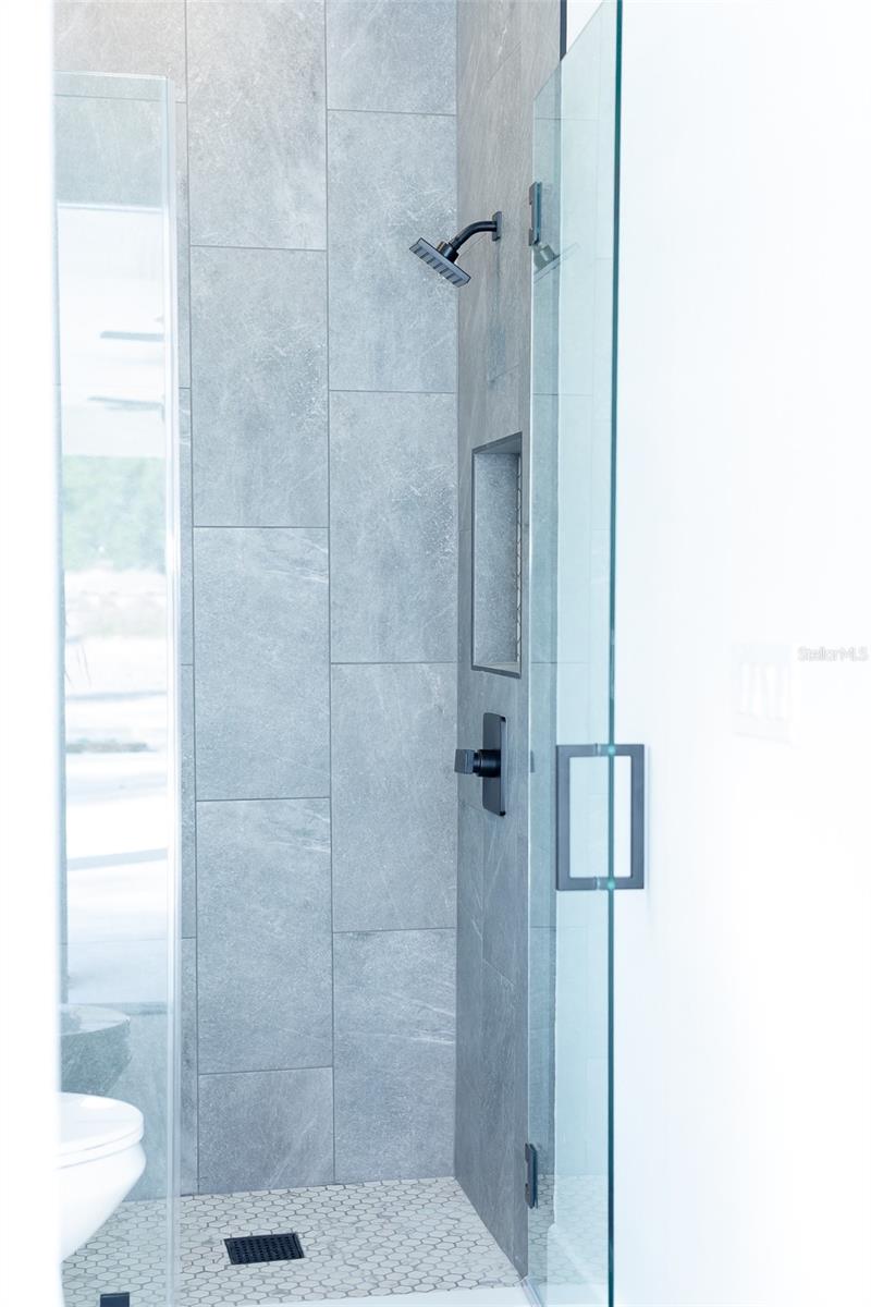 Image 16 of 20 For 4368 179th Place