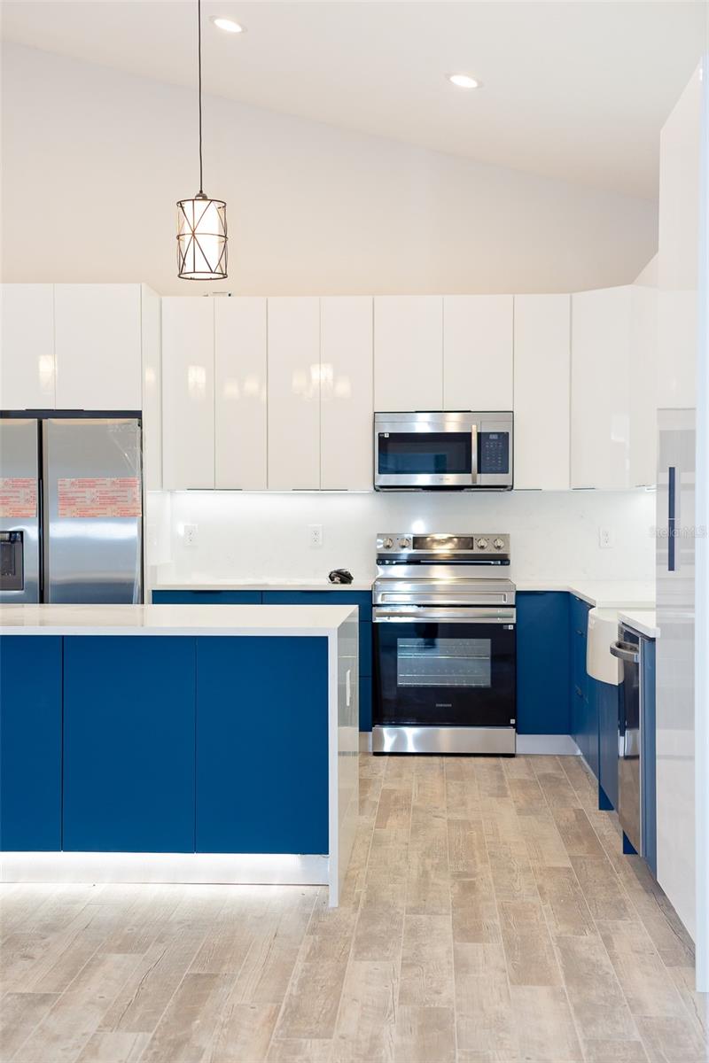 Image 7 of 20 For 4368 179th Place