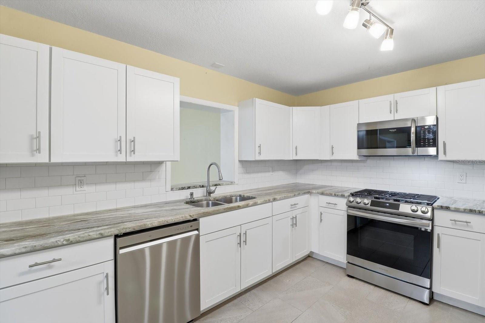 Image 12 of 48 For 9196 Fawn Way