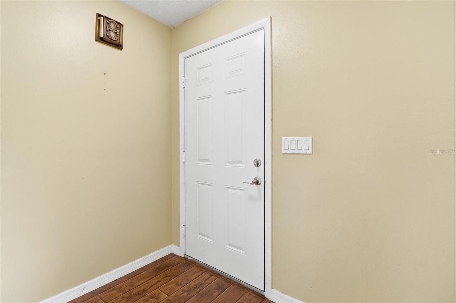 Image 5 of 48 For 9196 Fawn Way