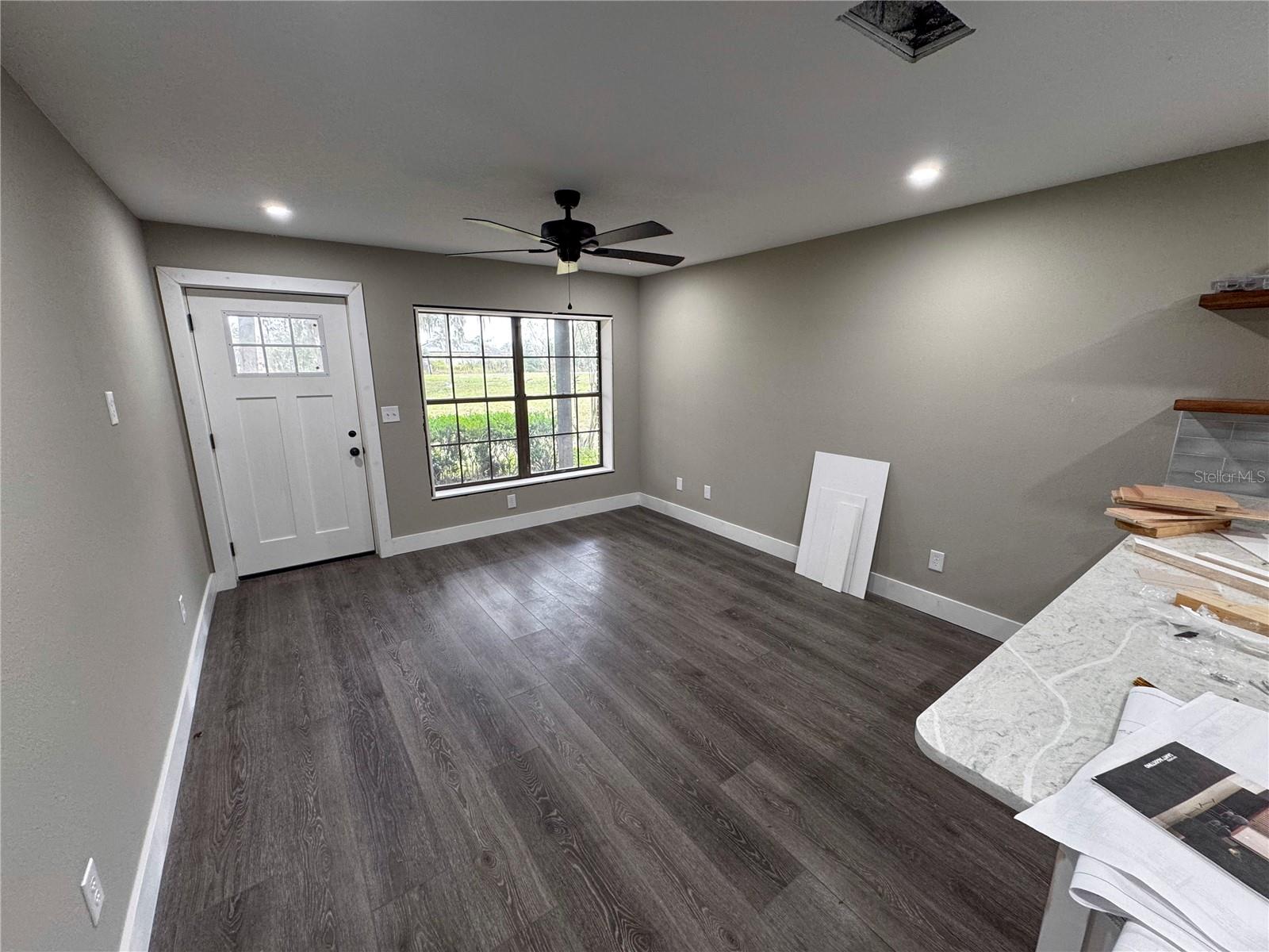 Image 11 of 24 For 606 Ne 35th St