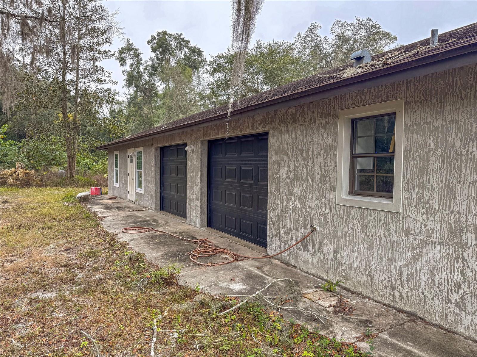 Image 7 of 24 For 606 Ne 35th St