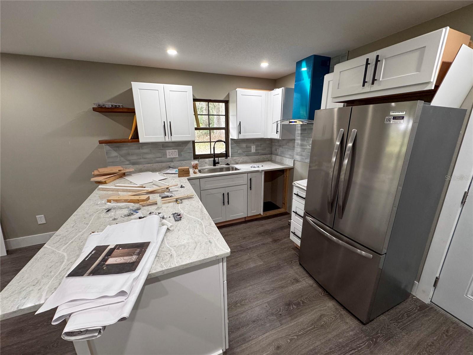 Image 9 of 24 For 606 Ne 35th St