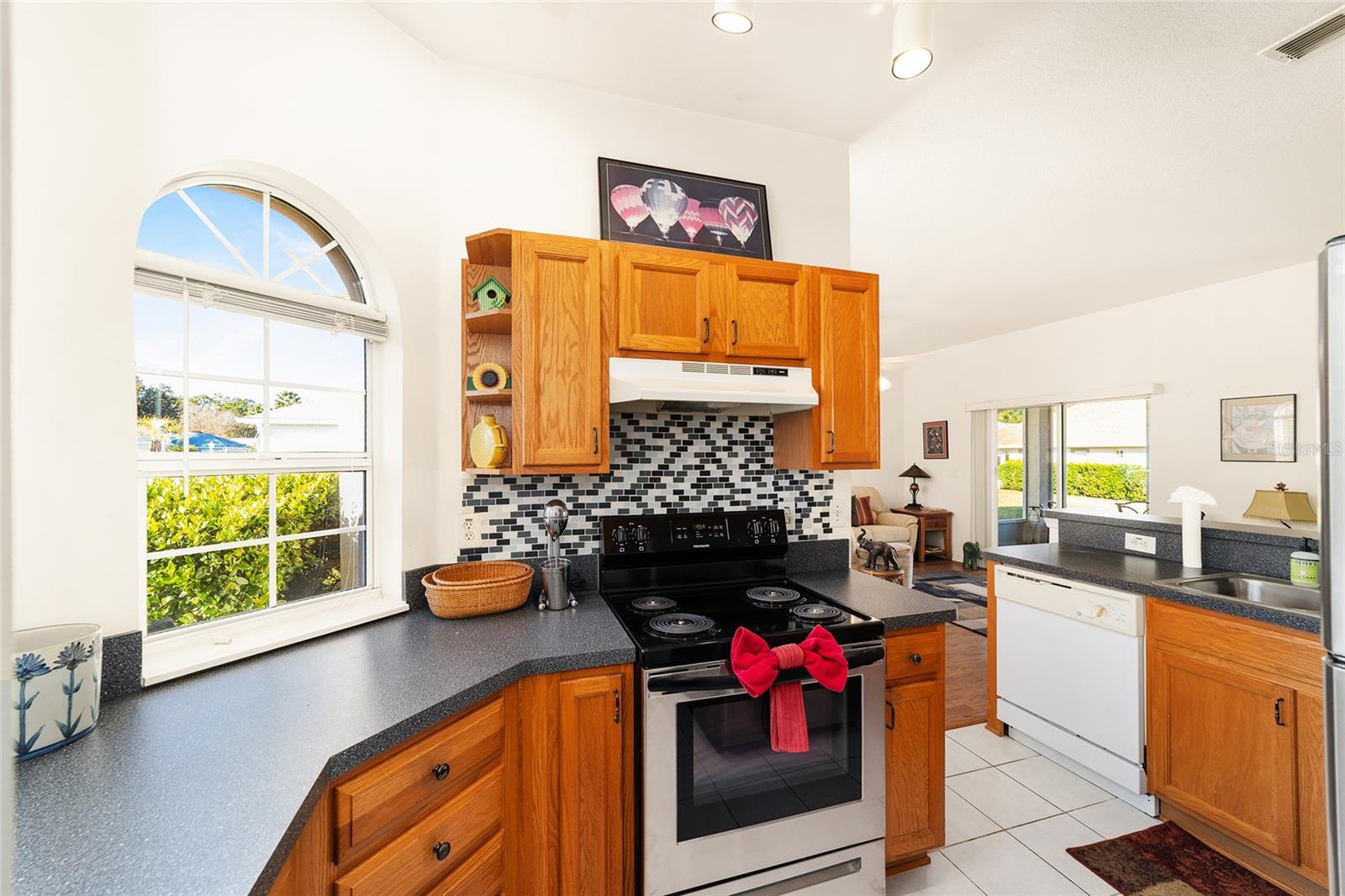 Image 22 of 41 For 7393 112th Place