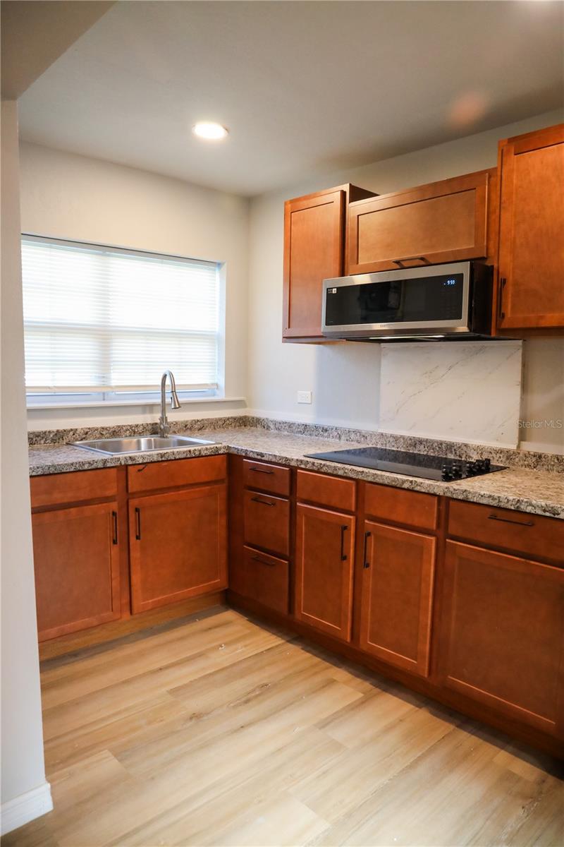 Image 23 of 24 For 1850 35th Street