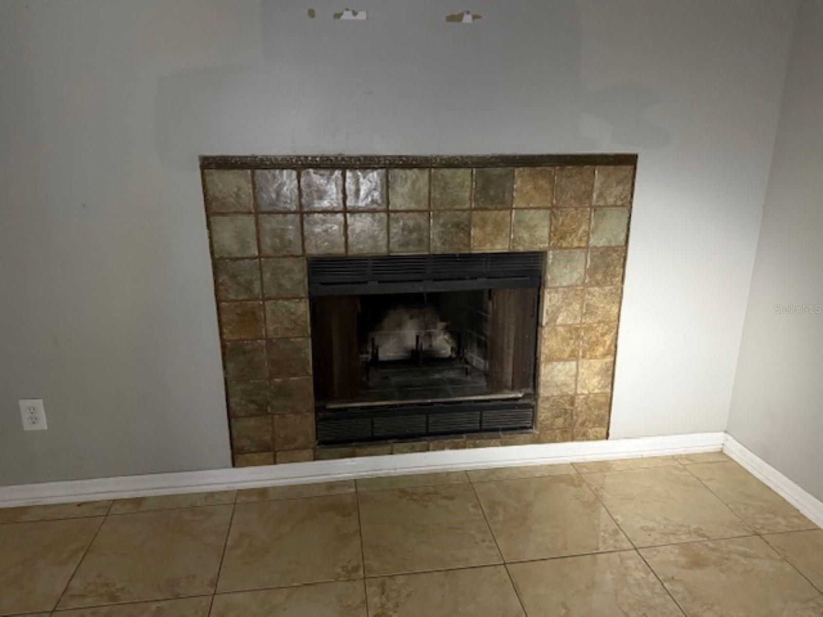 Image 3 of 12 For 35249 Queens Way