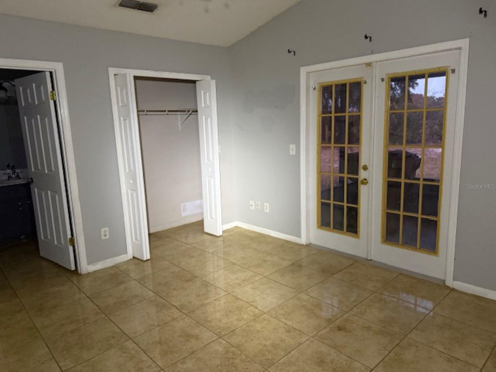 Image 6 of 12 For 35249 Queens Way