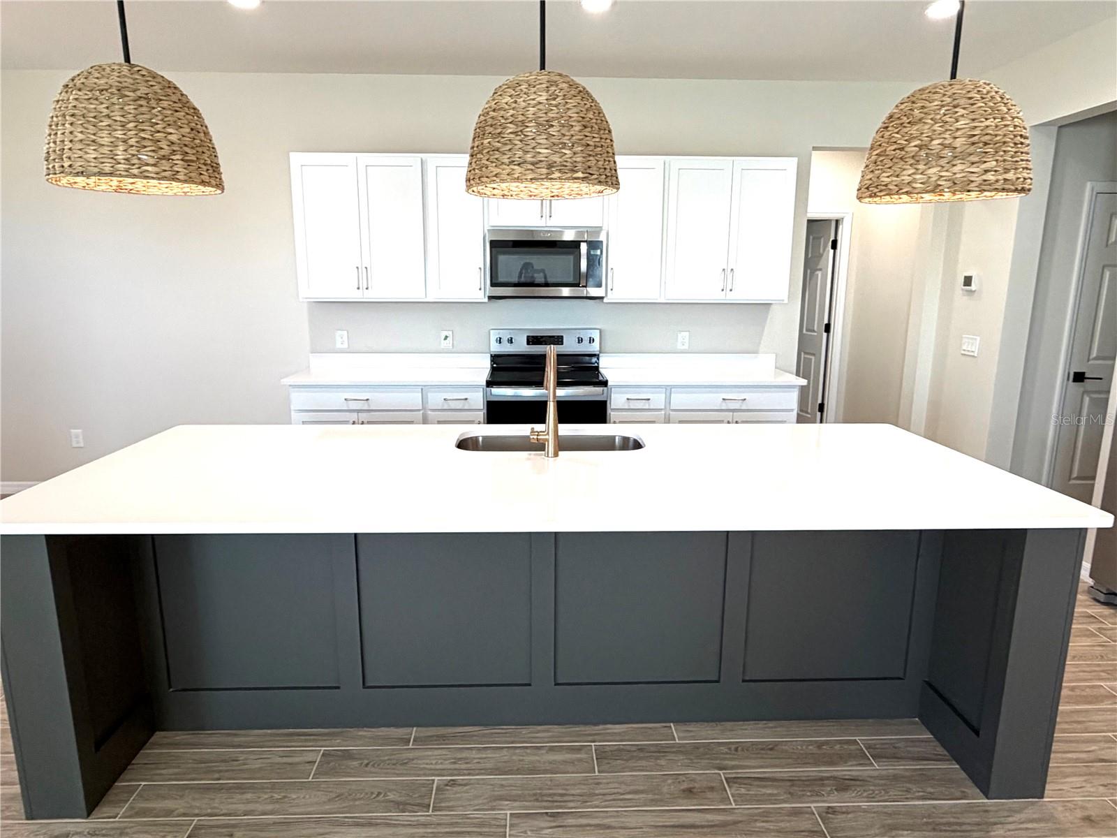 Image 5 of 19 For 4776 10th Terrace