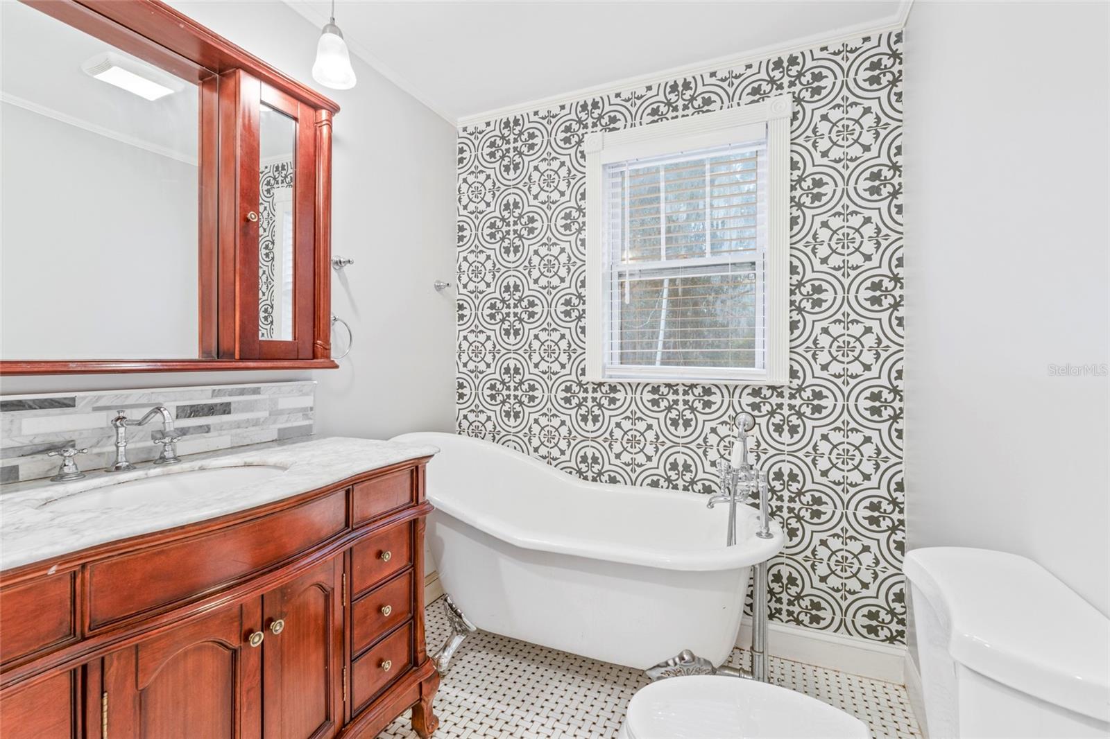 Image 22 of 50 For 172 Saint Margarets Street