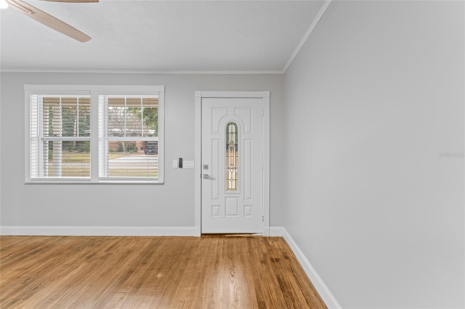 Image 5 of 50 For 172 Saint Margarets Street