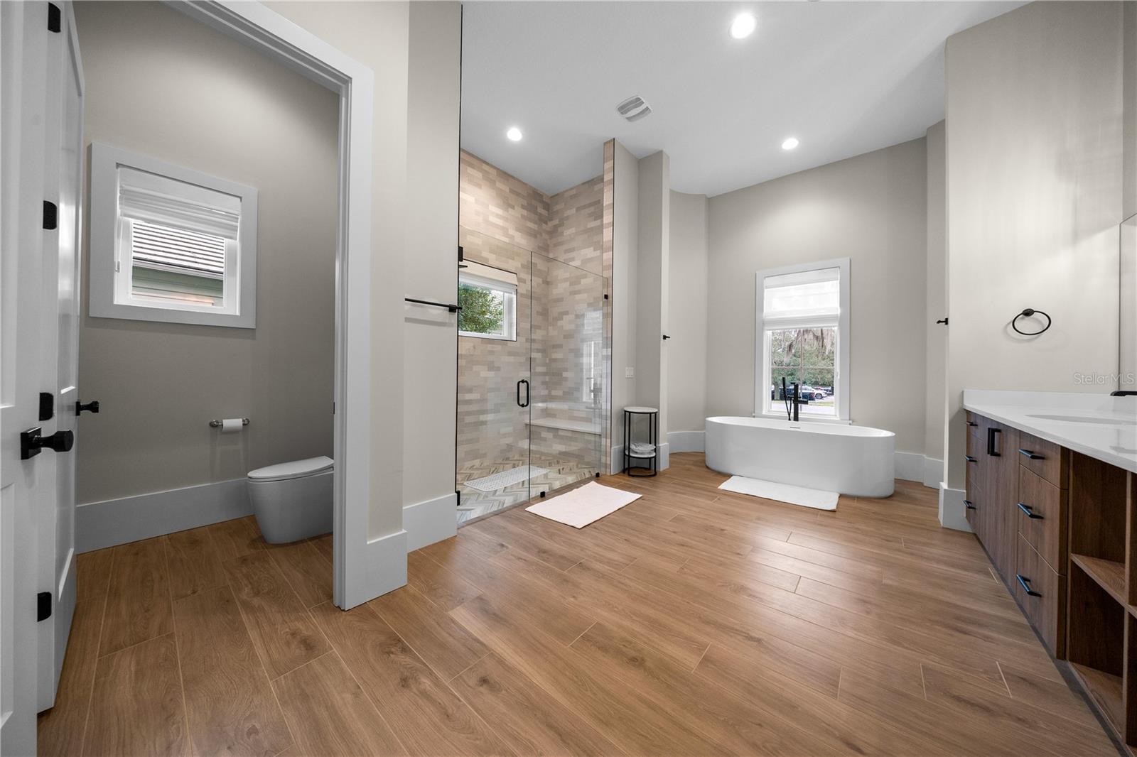 Image 61 of 87 For 8095 29th Street Road