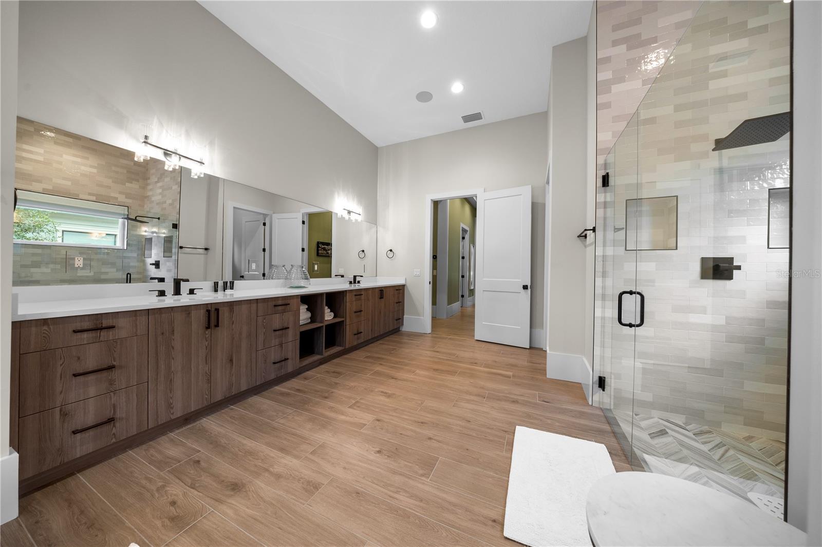 Image 64 of 87 For 8095 29th Street Road