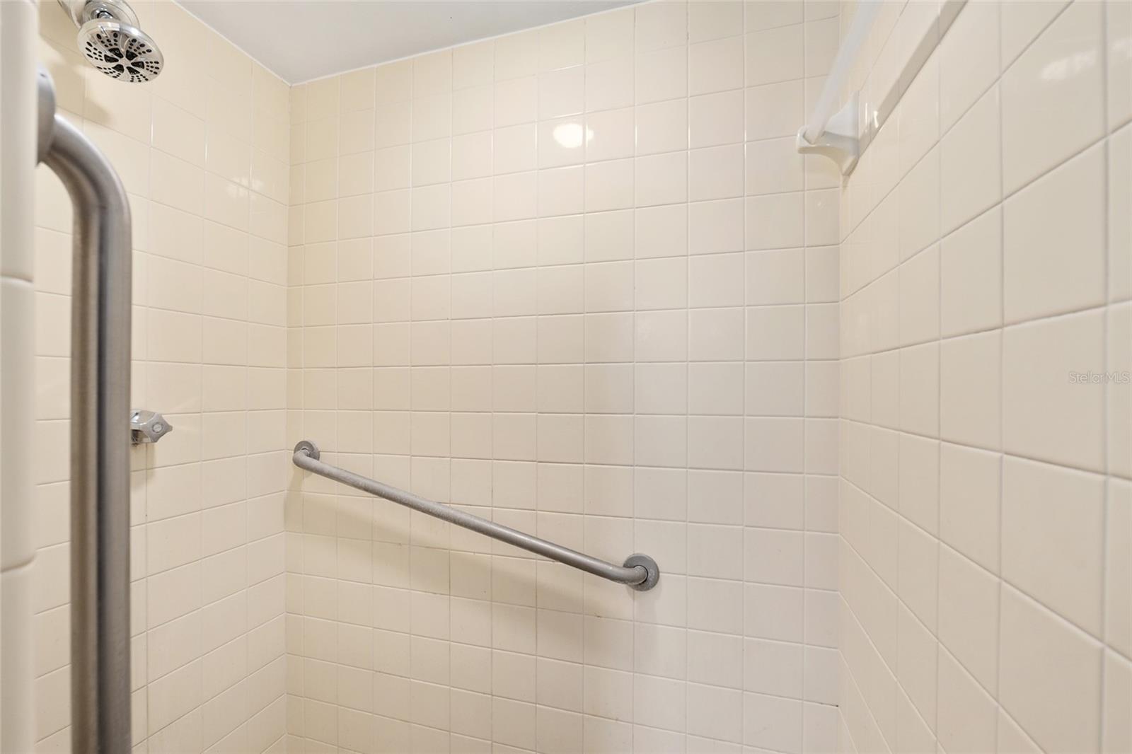 Image 26 of 51 For 3300 32nd Street