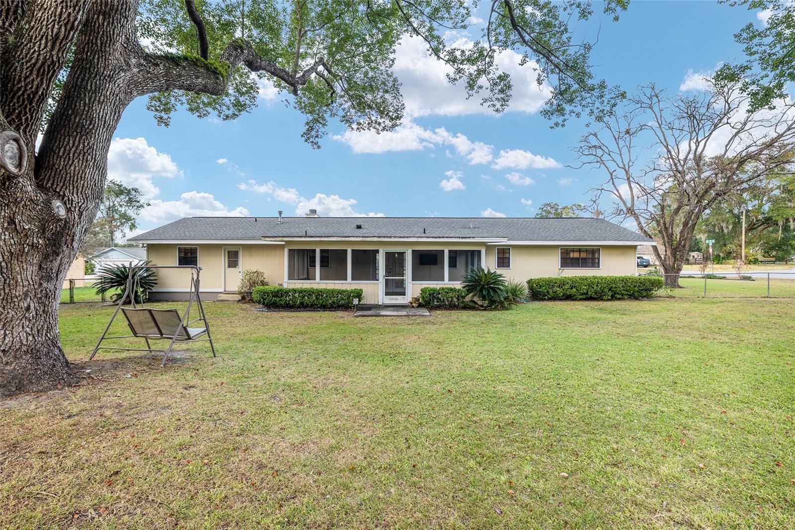 Image 42 of 51 For 3300 32nd Street