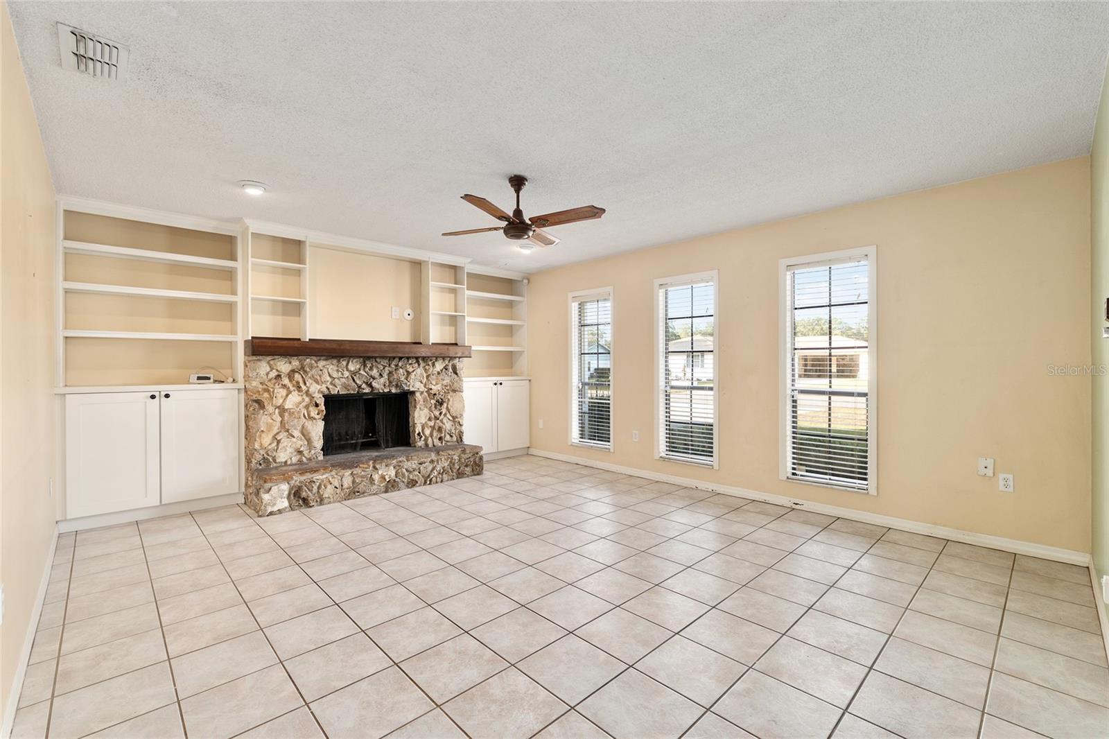 Image 8 of 51 For 3300 32nd Street