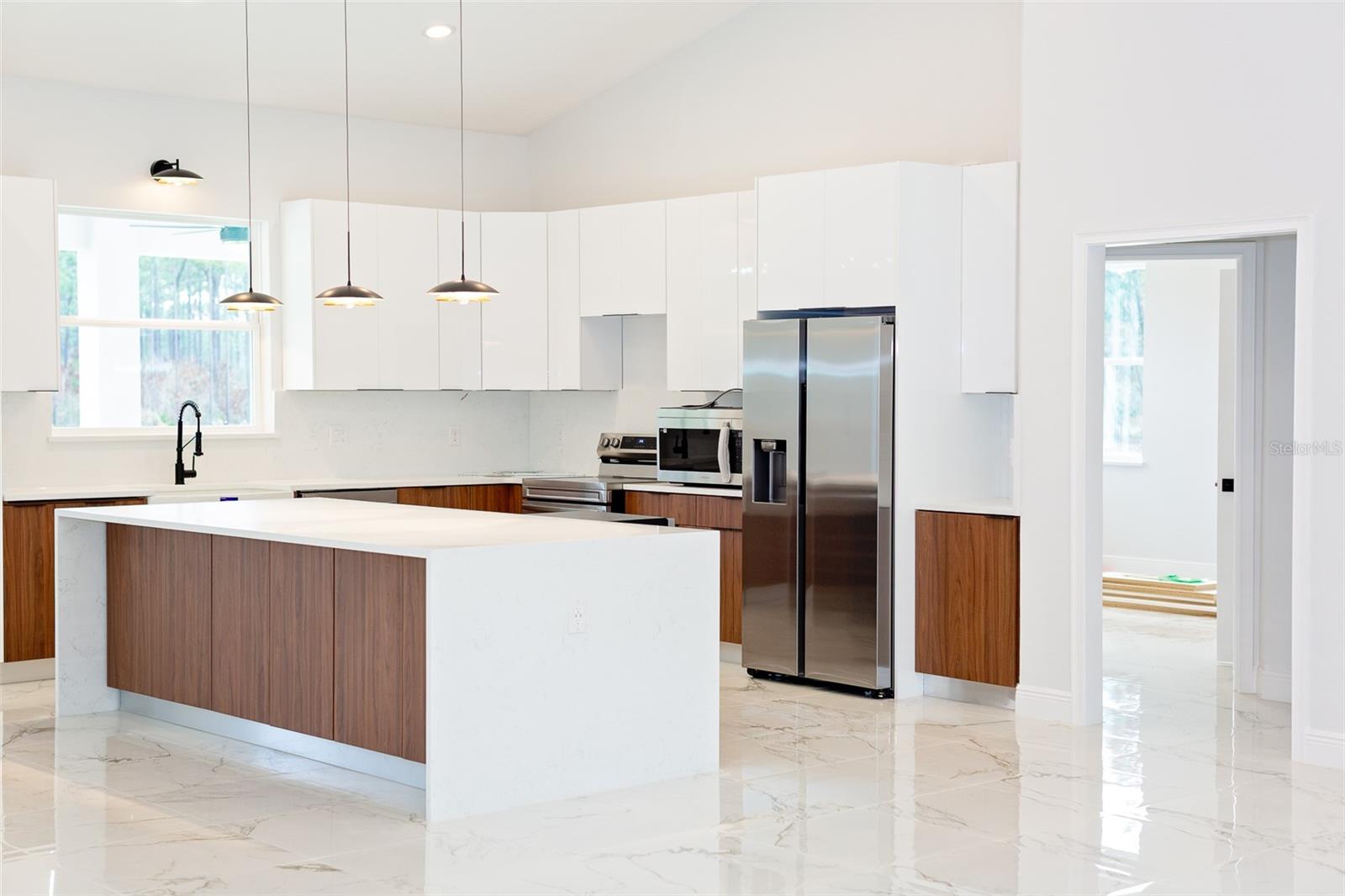 Image 3 of 14 For 4406 179th Place