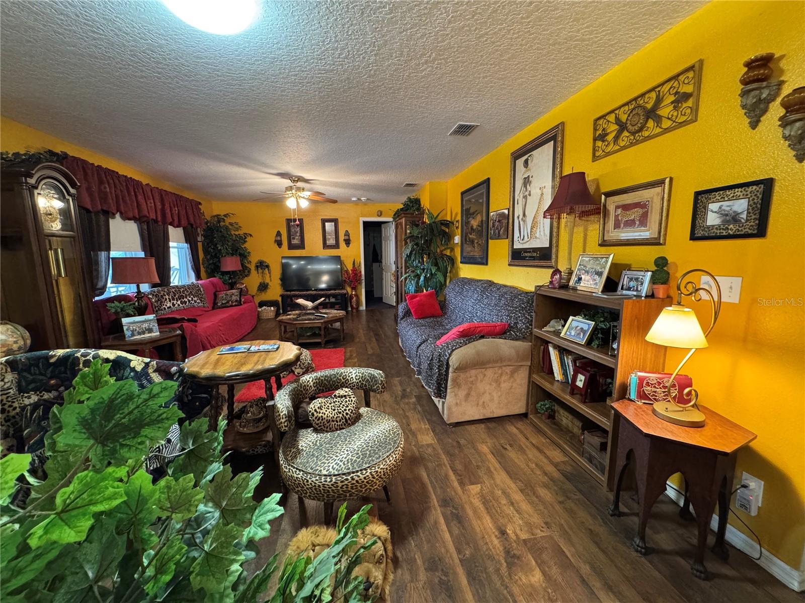 Image 20 of 42 For 17725 Powerline Road