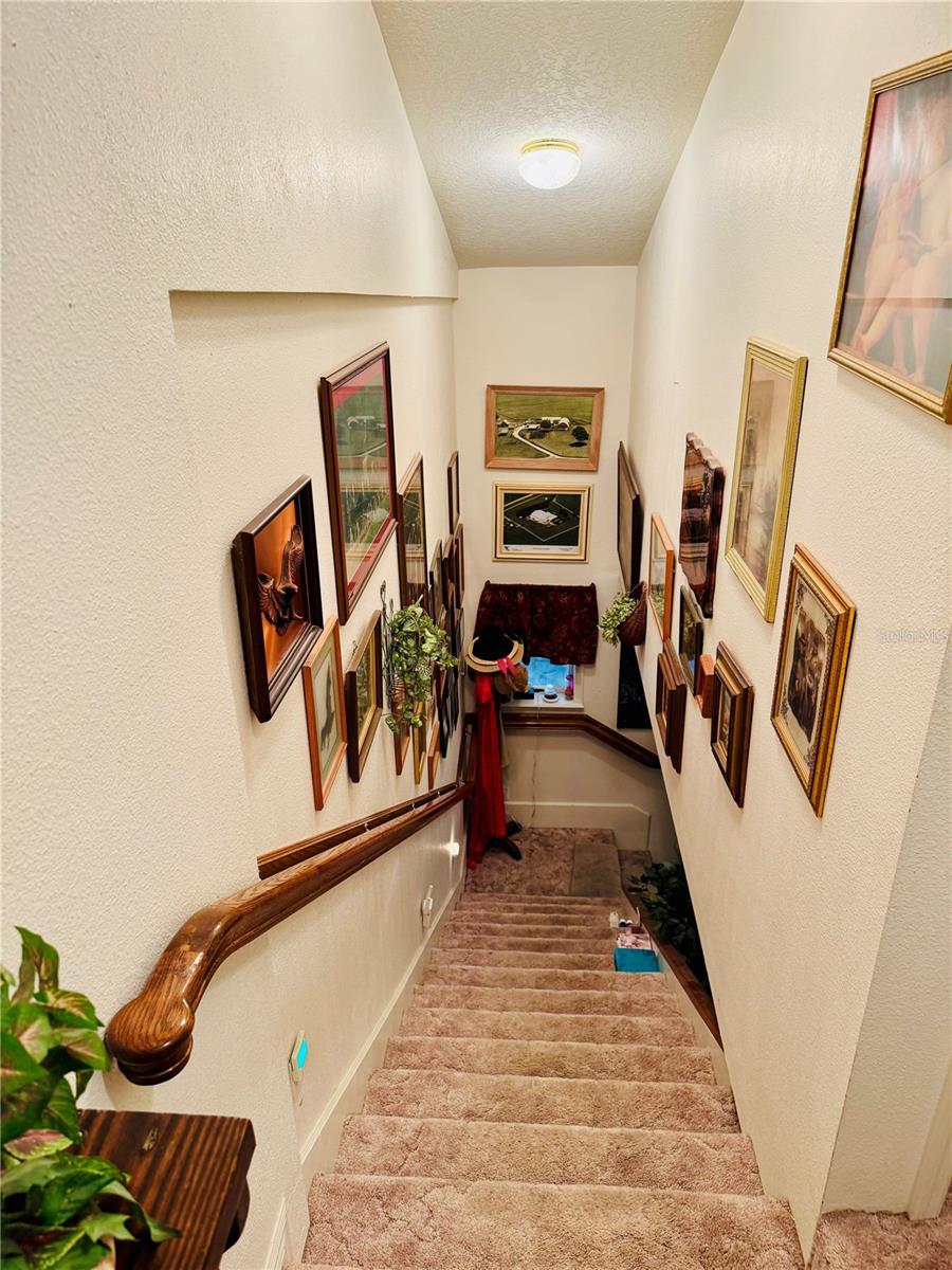 Image 25 of 42 For 17725 Powerline Road