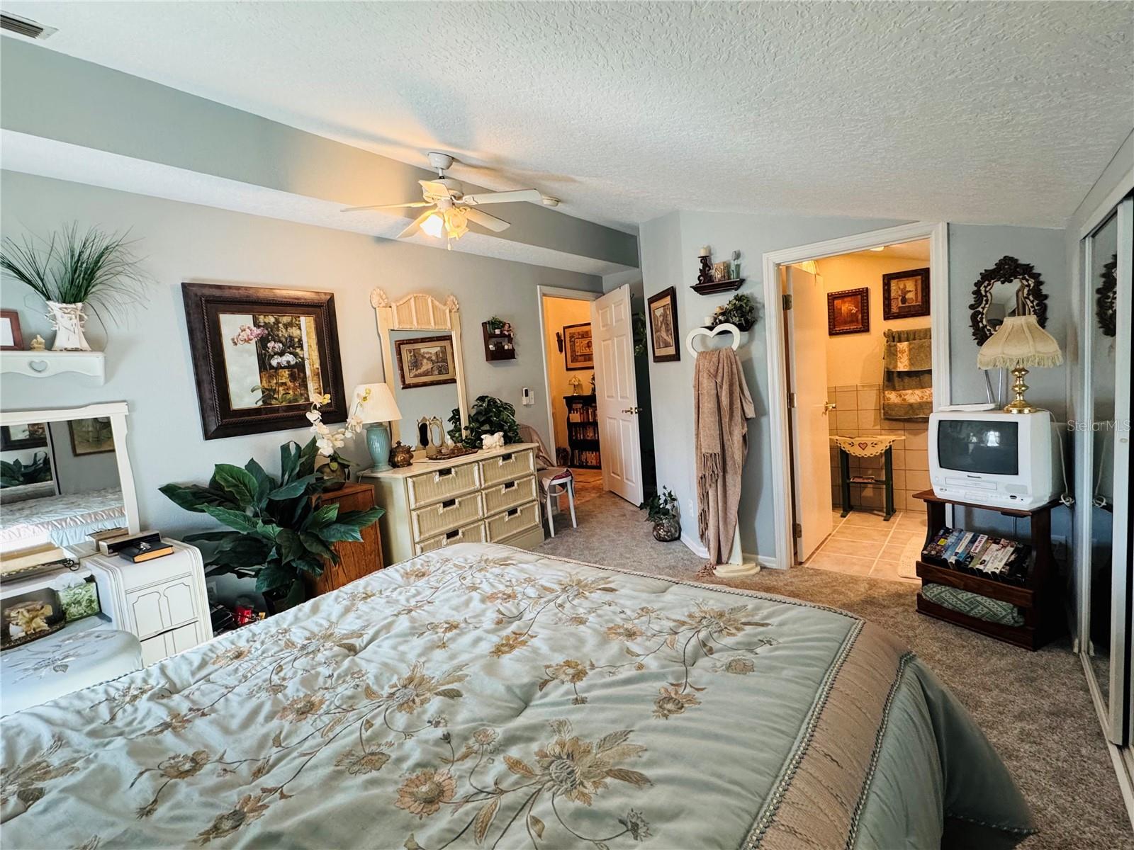 Image 29 of 42 For 17725 Powerline Road