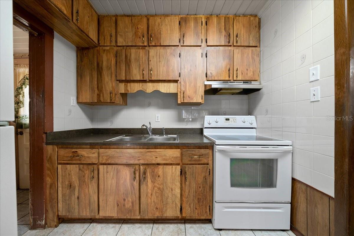 Image 15 of 45 For 618 21st Street