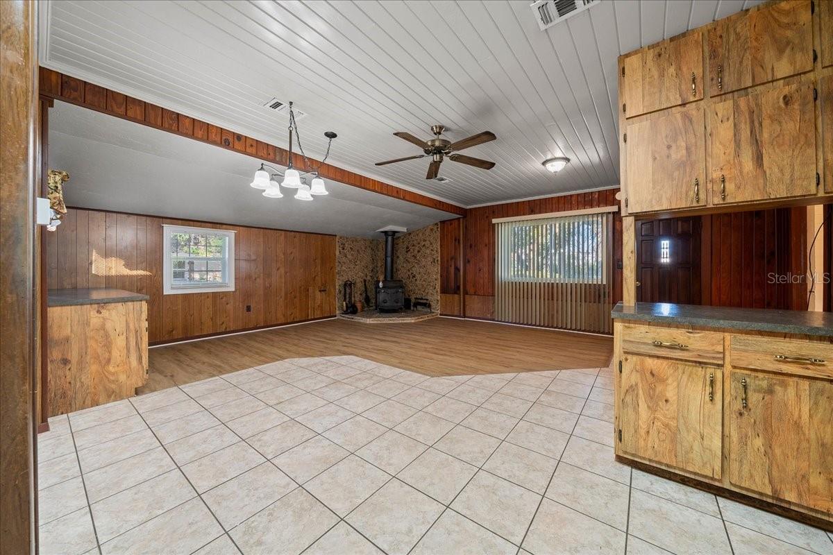 Image 16 of 45 For 618 21st Street