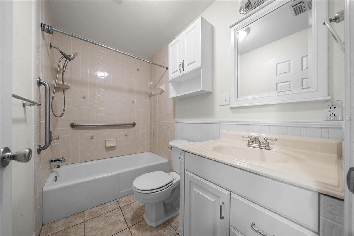 Image 24 of 45 For 618 21st Street