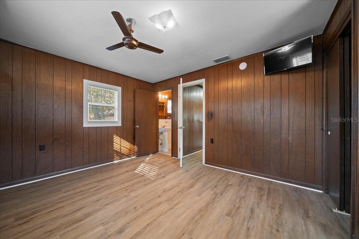 Image 28 of 45 For 618 21st Street